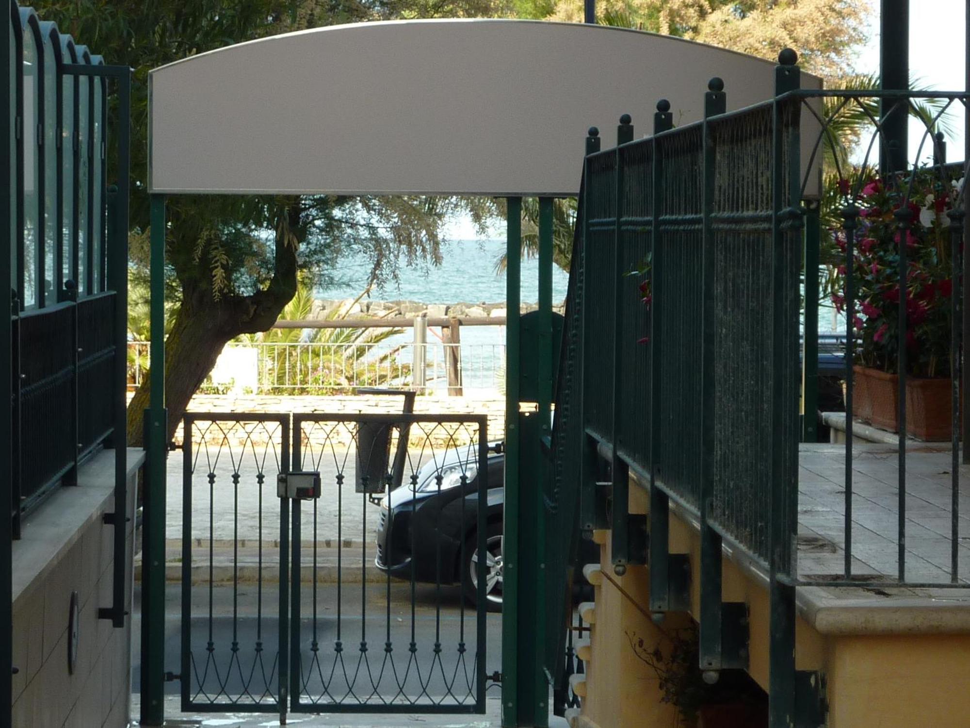 Beaurivage Aparthotel San Benedetto del Tronto Exterior photo